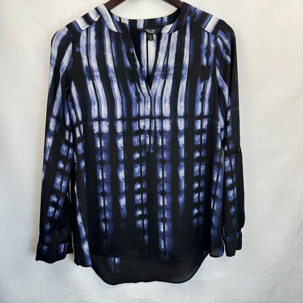 Simply Vera VeraWang Top XS Black Purple Henley Neckline Roll Up Sleeve
